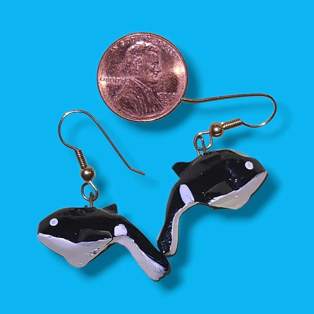 Vintage Handmade Wooden Orca Killer Whale Dangle Earrings